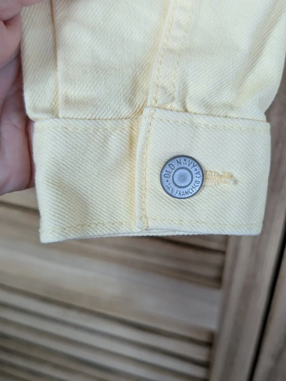 Old Navy Pale Yellow Denim Jacket Size Medium (8)